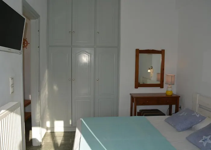 Klados & Apartment Cherronisos (Sifnos)