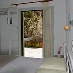 Klados & Апартаменты Cherronisos (Sifnos)